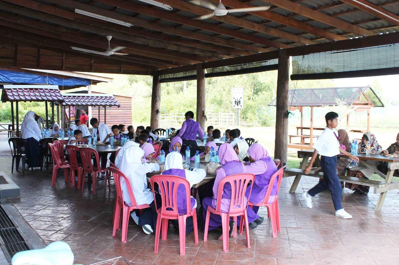 Am Transit Inn Kuala Terengganu Bagian luar foto