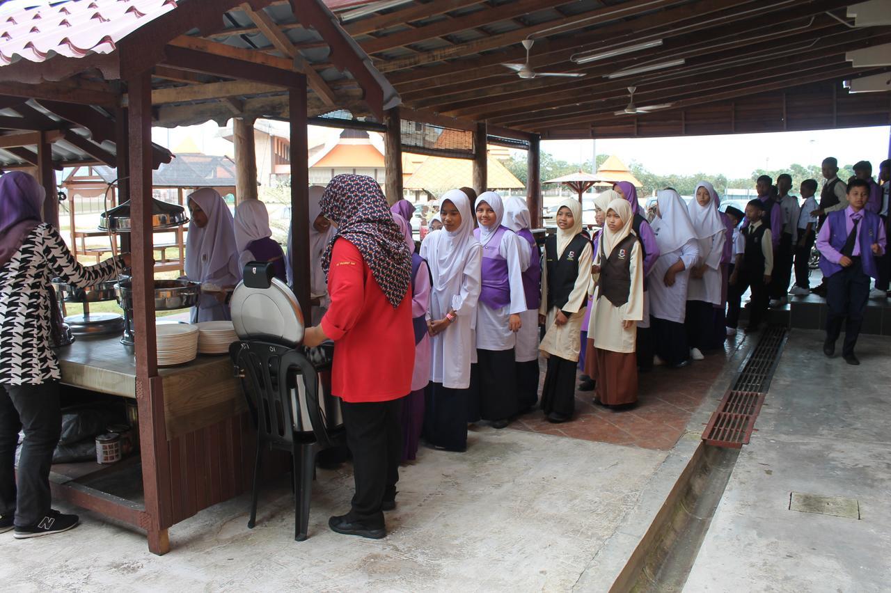 Am Transit Inn Kuala Terengganu Bagian luar foto